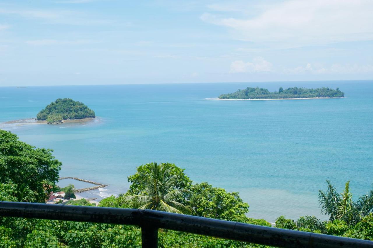 The View Padang, Amazing View, 8 Mins Mentawai Fast Ferry, Cold Beer,Close To Restaurants Padang (Sumatra) Exterior photo