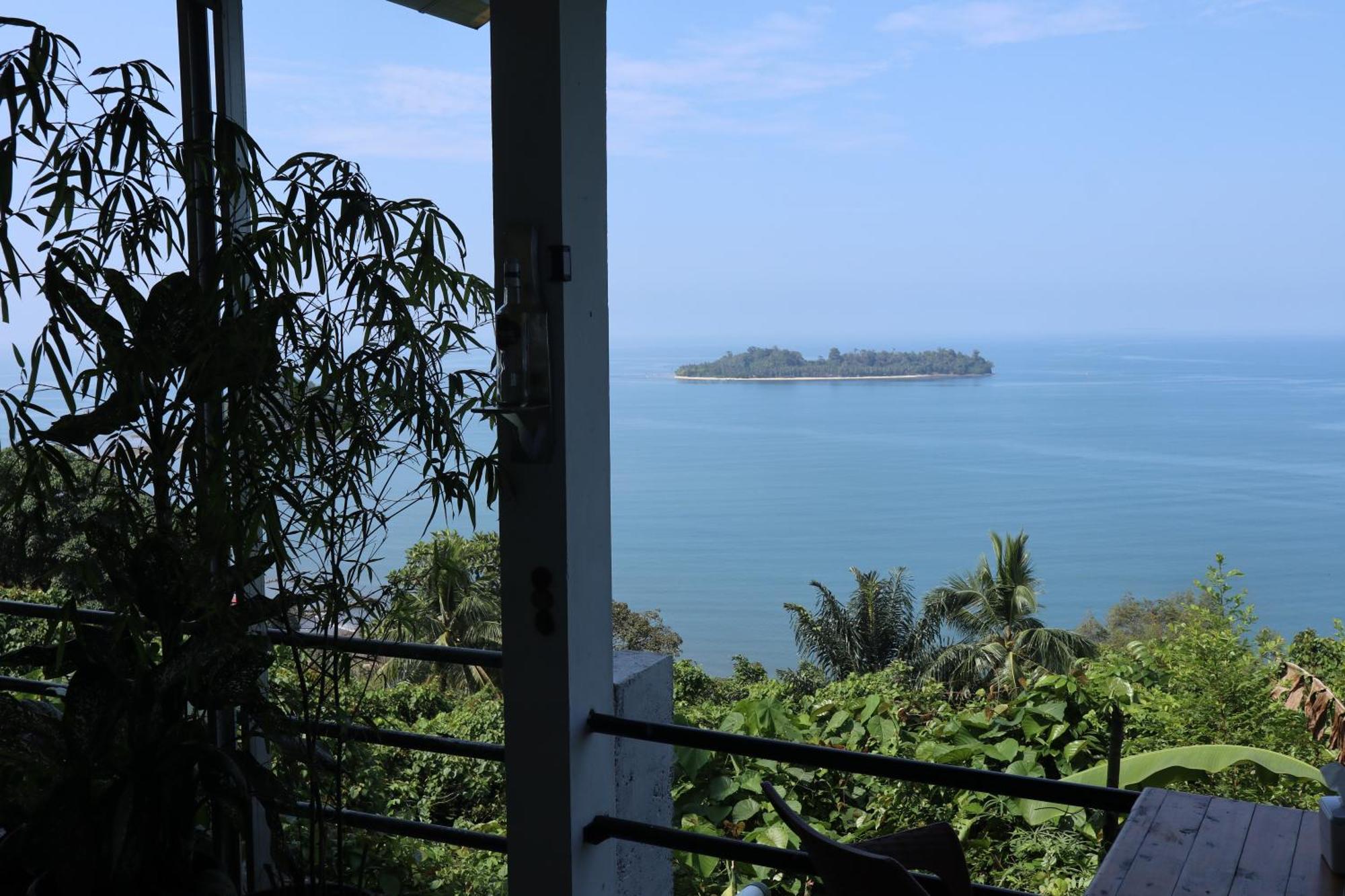 The View Padang, Amazing View, 8 Mins Mentawai Fast Ferry, Cold Beer,Close To Restaurants Padang (Sumatra) Exterior photo