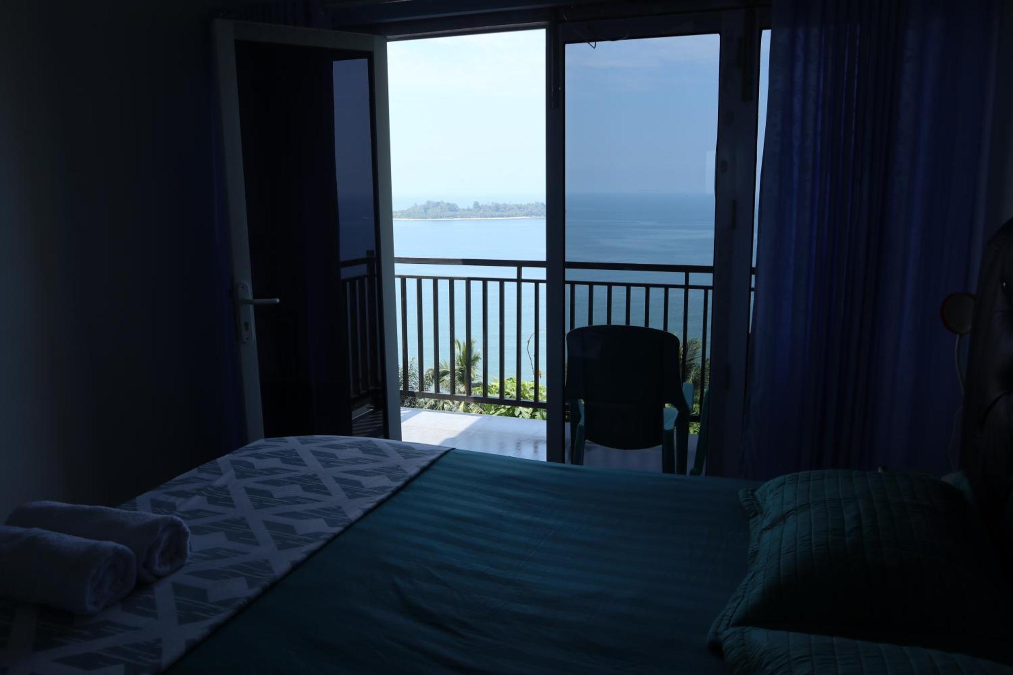The View Padang, Amazing View, 8 Mins Mentawai Fast Ferry, Cold Beer,Close To Restaurants Padang (Sumatra) Exterior photo
